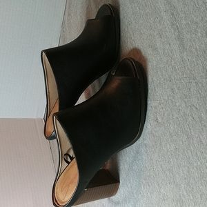 Seven7  high heel open toe